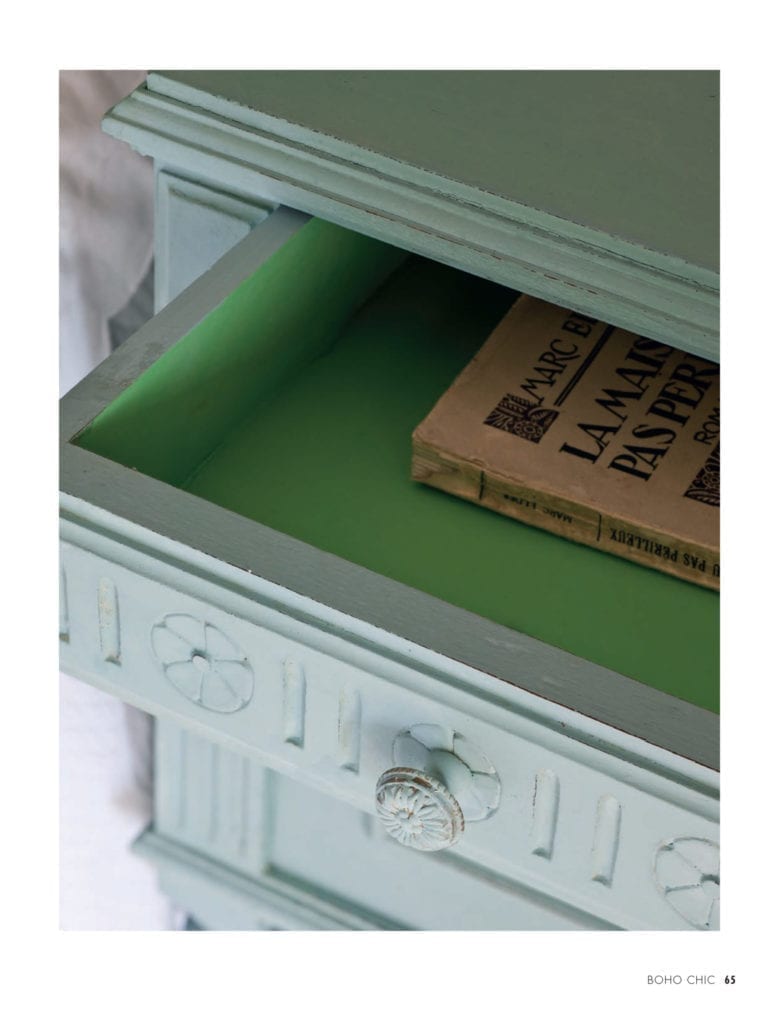 Book by Annie Sloan - Colour Recipes for Painted Furniture and More